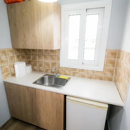 Lovely City Center Studio